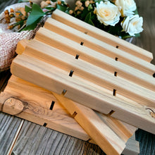 Load image into Gallery viewer, cedar soap saver