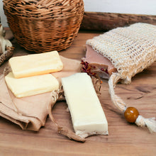 Load image into Gallery viewer, hanging soap saver bag