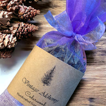 Load image into Gallery viewer, cedar drawer sachet