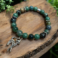 Load image into Gallery viewer, Jade stretch bracelet with cat charm