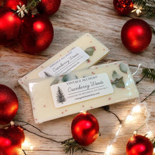 Load image into Gallery viewer, cranberry woods wax melts