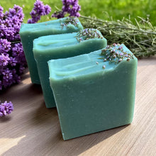 Load image into Gallery viewer, fresh smelling herb soap