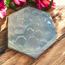 Load image into Gallery viewer, honey soap