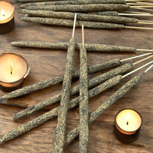 Load image into Gallery viewer, palo santo and frankincense incense sticks with candles