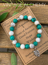 Load image into Gallery viewer, stretch bracelet with howlite and turquoise

