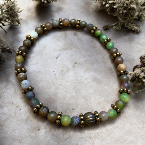 4mm stretch bracelet with assorted beads