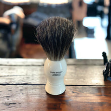 Load image into Gallery viewer, Men’s badger hair shaving brush
