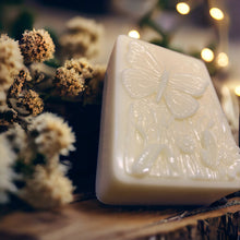 Load image into Gallery viewer, honeysuckle jasmine soap
