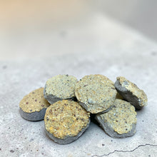 Load image into Gallery viewer, Smudge Charcoals | Frankincense Resin
