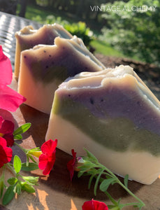 soap made with spirulina