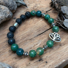 Load image into Gallery viewer, moss agate stretch bracelet with lotus charm
